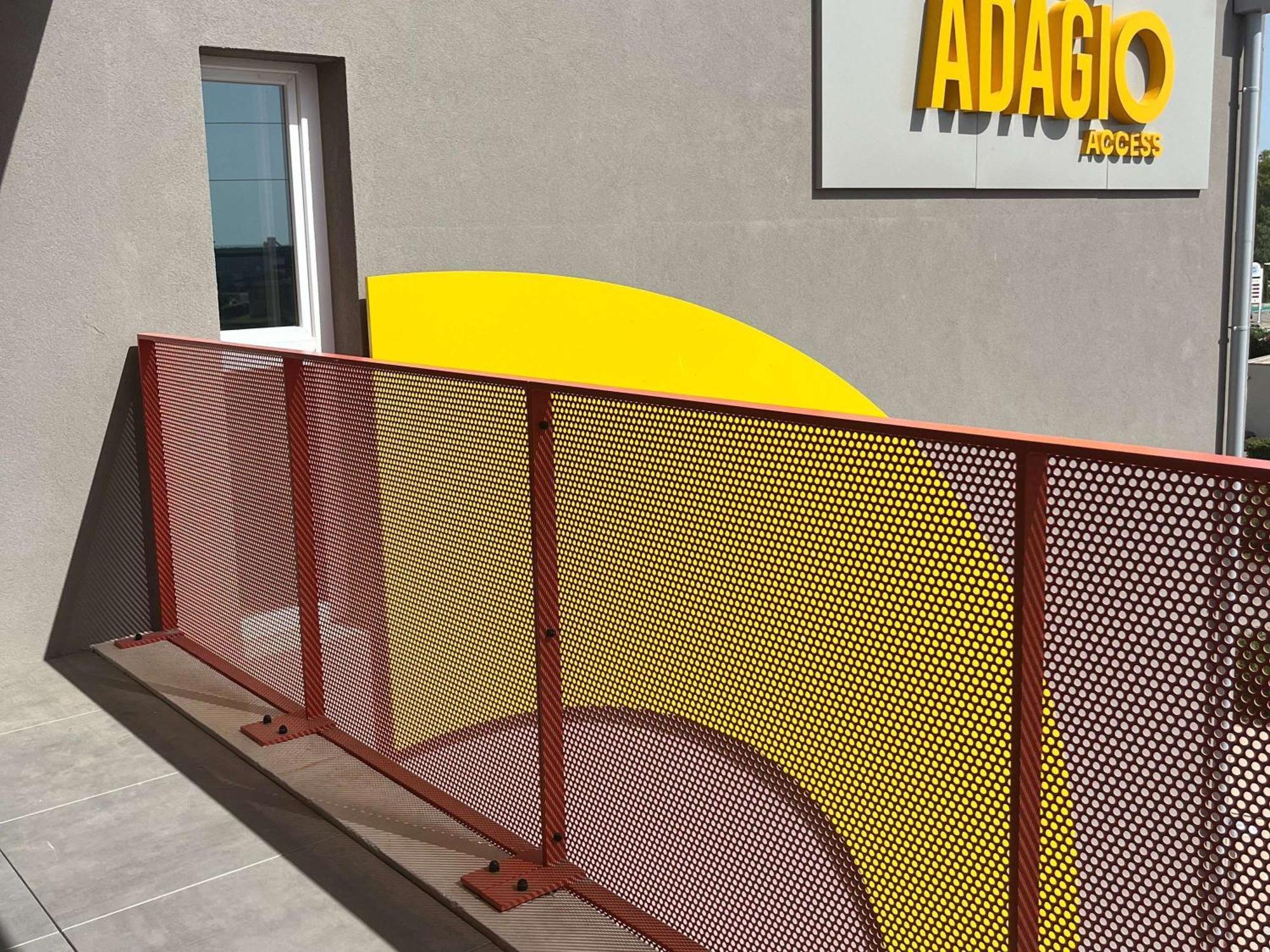 Aparthotel Adagio Access Porte De Camargue แซ็ง-มาร์ตอง-เดอ-ครูว์ ภายนอก รูปภาพ